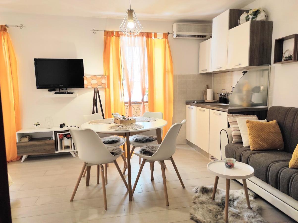 Apartments & Rooms As Vis Exterior foto