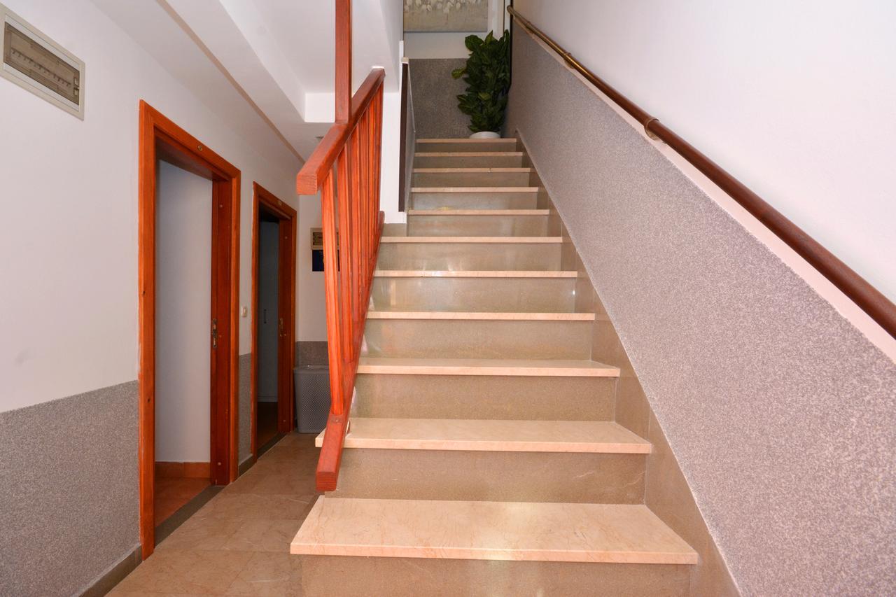 Apartments & Rooms As Vis Exterior foto