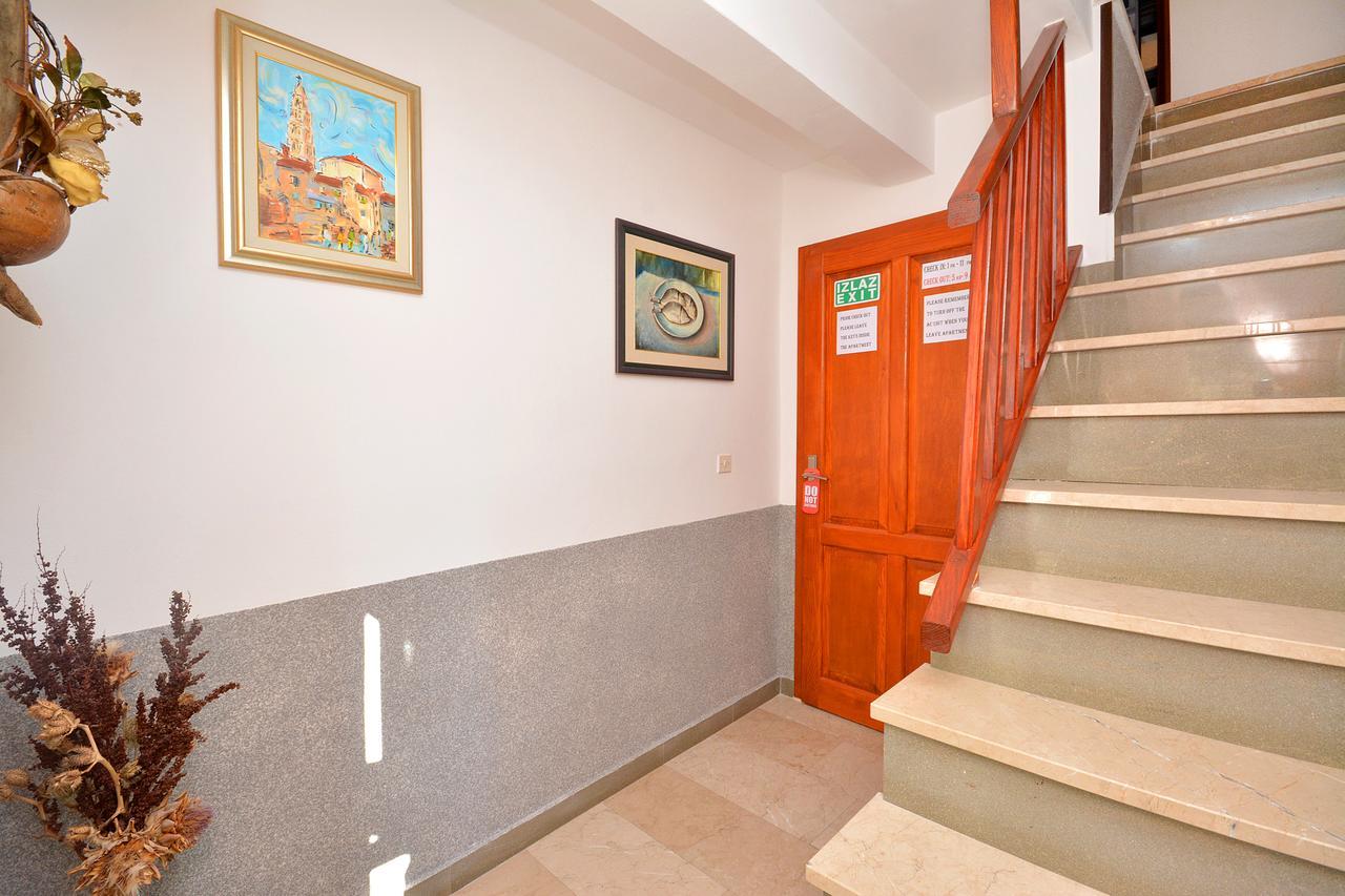 Apartments & Rooms As Vis Exterior foto